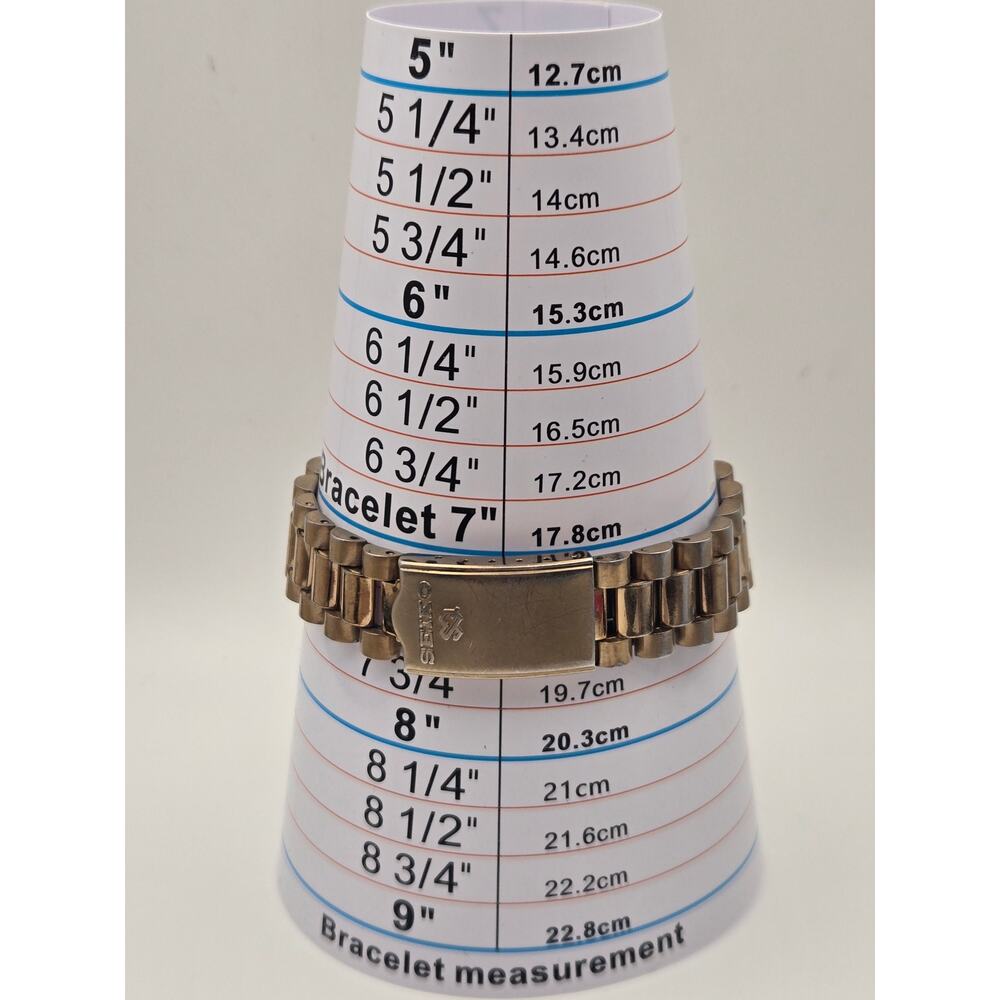 Seiko 5Y23-8A69 Mens Gold Tone Quartz Day/Date - Picture 6 of 9